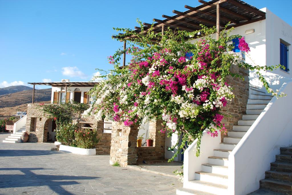Aegean Sunset Apartment Kionia Exterior photo
